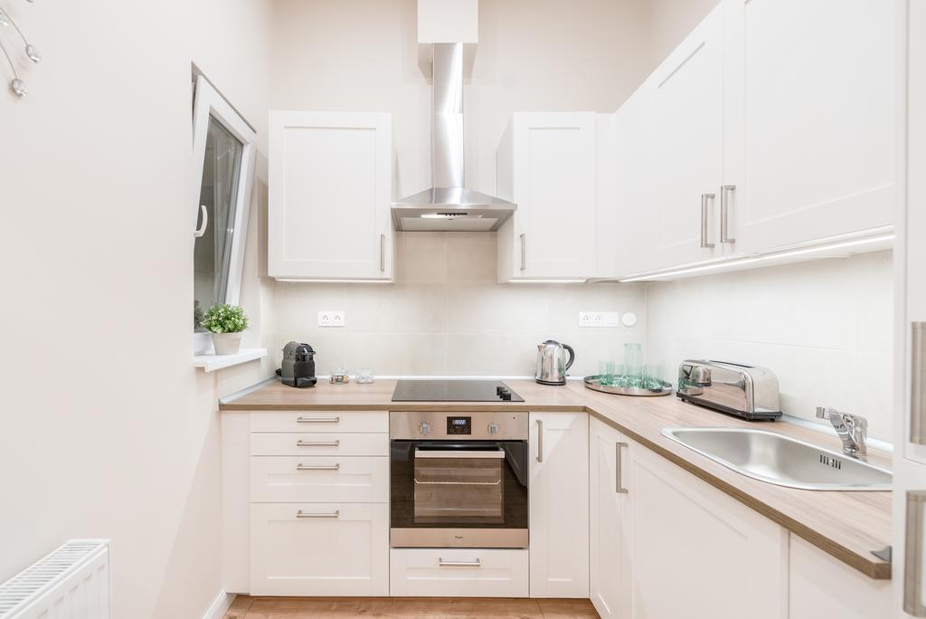 White Trees Apartment Будапеща Екстериор снимка